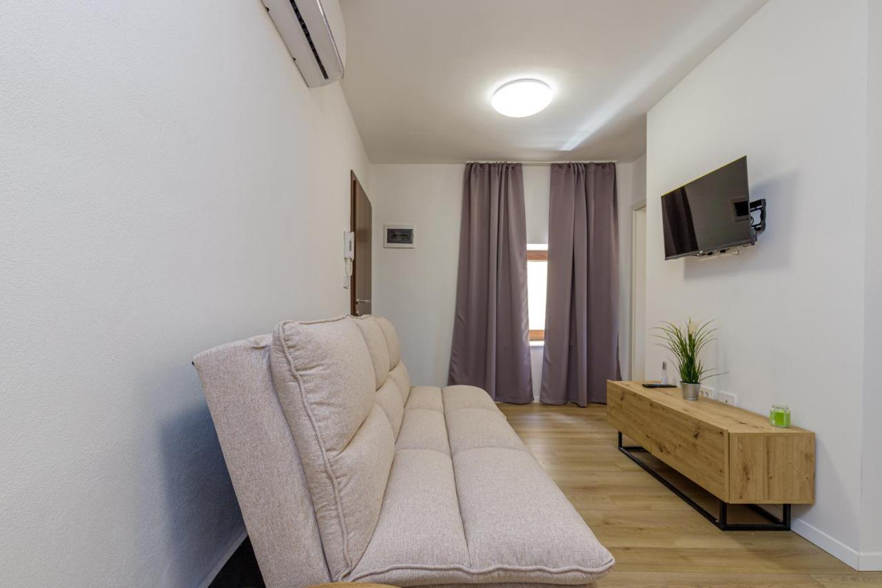 House Aves 2 Apartment Kastelir Ngoại thất bức ảnh